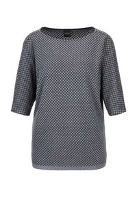 Grijze gebreide trui met een gestructureerd honingraatpatroon, brede halslijn en korte mouwen. Afgewerkt met een geribbelde zoom.