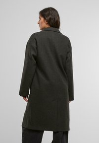 Urban Classics LONG - Klasisks mētelis - anthracite melange