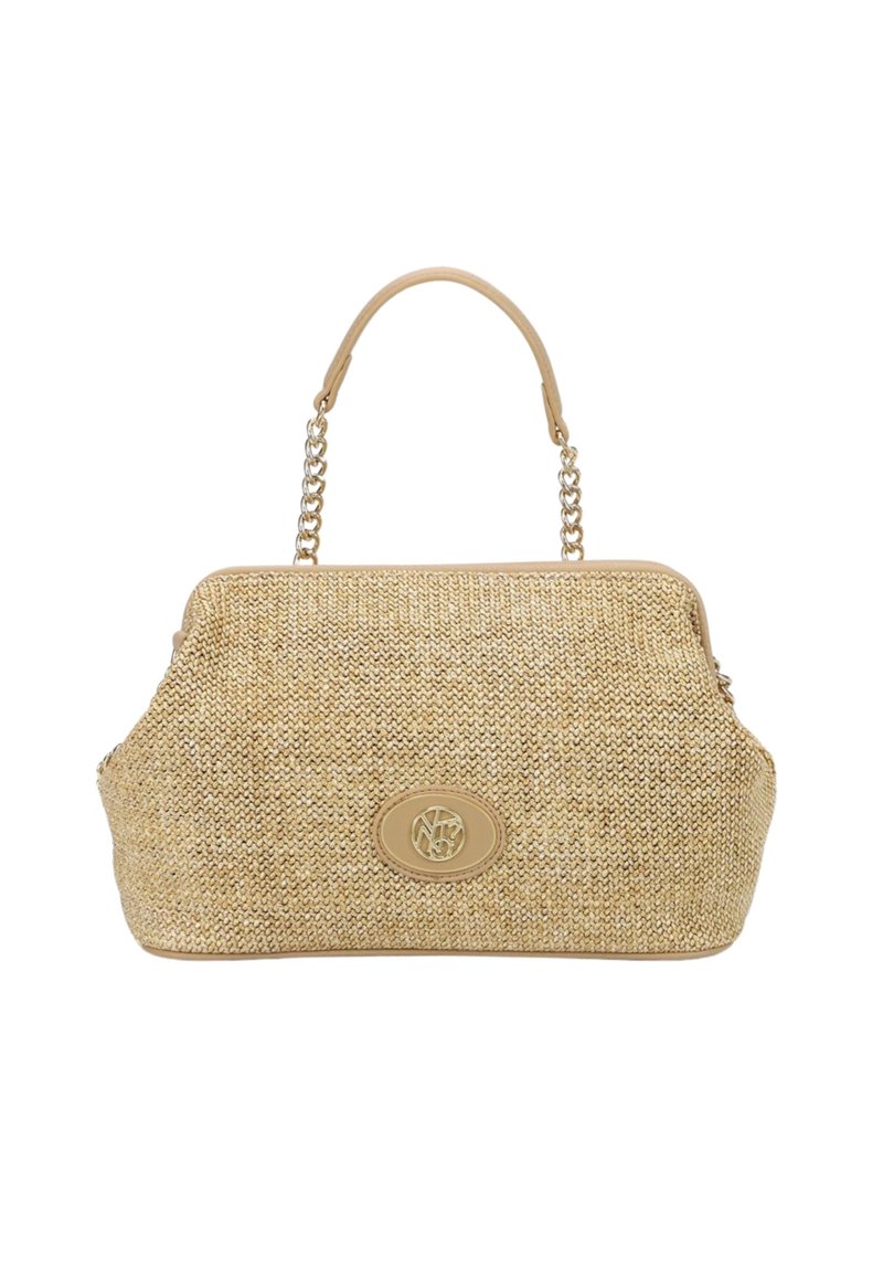 Borsa intrecciata color terra con forma arrotondata, caratterizzata da una rifinitura in pelle beige liscia e un logo ovale ben visibile. Include una tracolla a catena e una maniglia per il trasporto a mano.