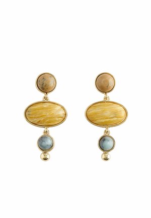 Ohrringe in Goldfarbe mit zwei ovalen Steinen in gelben und blauen Farbtönen, mit einem runden Stein an der Spitze und einem hängenden sphärischen Akzent.