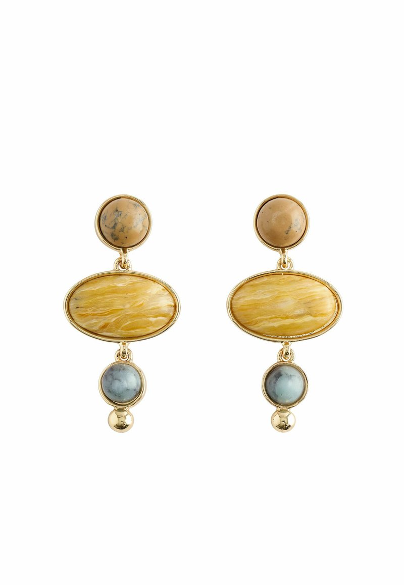 Ohrringe in Goldfarbe mit zwei ovalen Steinen in gelben und blauen Farbtönen, mit einem runden Stein an der Spitze und einem hängenden sphärischen Akzent.