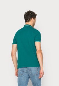 Pier One SLIM - Polo - green
