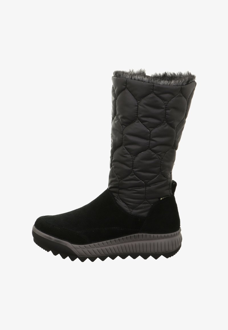 Czarne buty z pikowaną, błyszczącą cholewką; sztuczny futrzany wykończenie u góry; teksturowana czarna zamszowa dolna część; gumowa podeszwa z bieżnikiem w kształcie zygzaka.