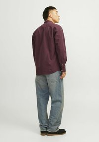 Jack & Jones JJEOXFORD  - Majica - vineyard wine
