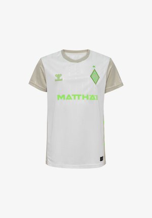 Hvid fodboldtrøje med korte ærmer og lys beige detaljer, prydet med grønne logoer og tekst. Forsiden har et lodret stribemønster.