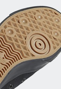 adidas Originals Höga sneakers - black