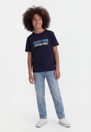 Patagonia LOGO UNISEX - T-shirts med print - new navy