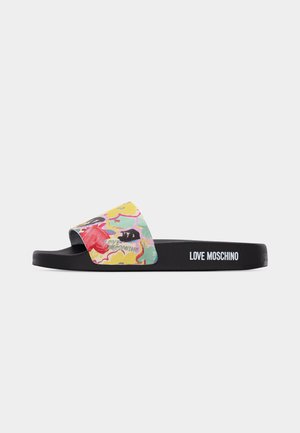 Crna natikača s raznobojnim cvjetnim remenom i bijelim tekstom "LOVE MOSCHINO" na strani potplata.