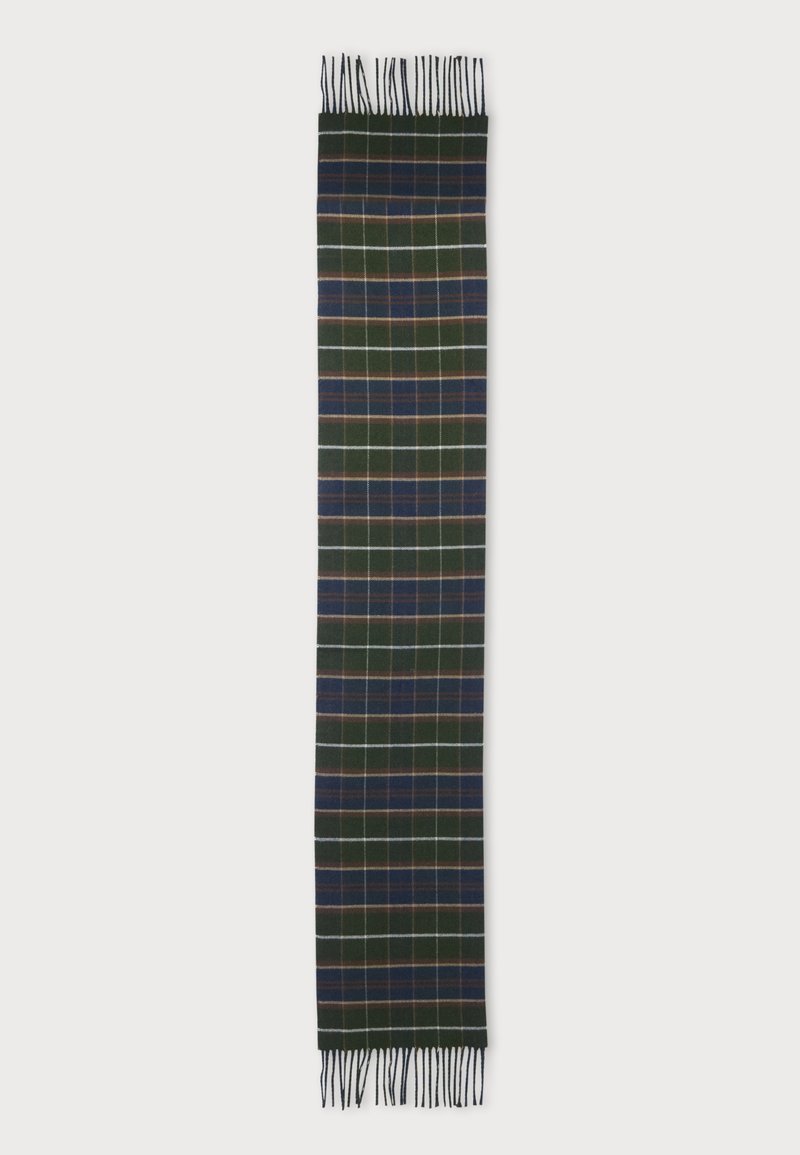 Longue écharpe rectangulaire à motif écossais vert foncé, bleu et marron avec des franges noires aux deux extrémités.