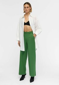 Object OBJLISA WIDE NOOS - Stoffhose - artichoke green