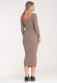 Figl Etuikleid - light brown