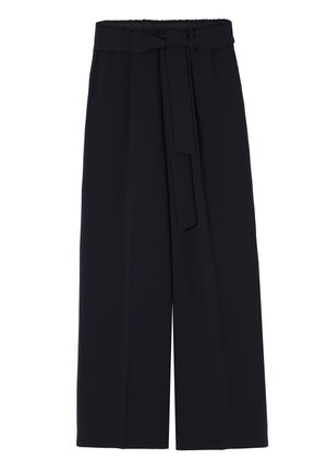 Pantalon large bleu marine en tissu lisse. Ceinture à nouer assortie à la taille. Coupe épurée sans motifs ni accents visibles.