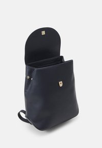 Tommy Hilfiger STAPLE BACKPACK - Ryggsekk - space blue