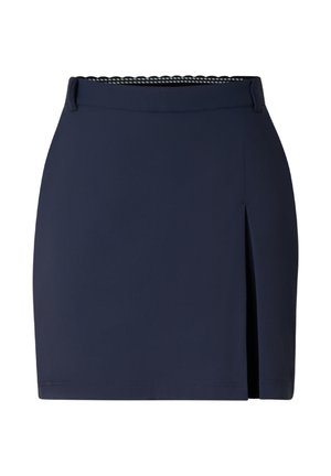 Tmavomodrá sukňa po kolená s bočným rázporkom a pútkami na opasok, vyrobená z hladkej, strihanej tkaniny s čistým lemom.