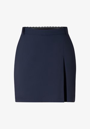 Tamno mornarsko plava suknja duljine do koljena s bočnim prorezom i prorezima za remen, izrađena od glatkog, krojenog materijala s urednim rubom.