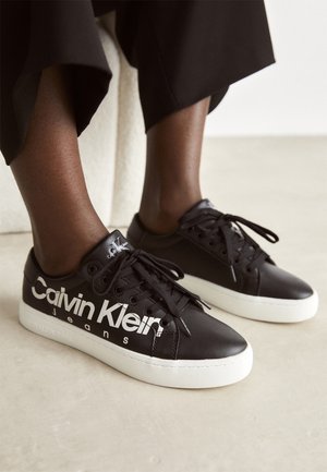 Baskets basses - black