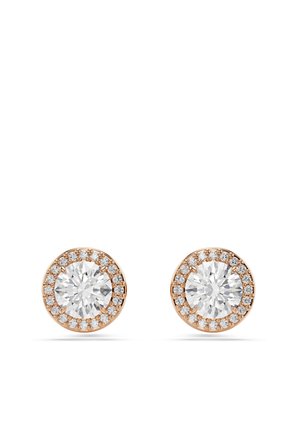 Apvalūs auskarai su centru išaiškinta akmeniu, aplink kurį yra ratukas mažų skaidrių akmenų, pagaminti iš rožinio aukso, poliruotas paviršius.