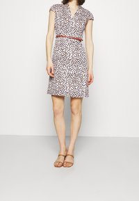 comma Vapaa-ajan mekko - beige