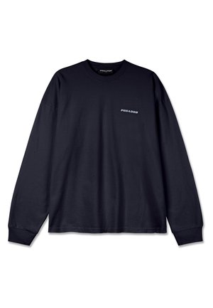Långärmad svart T-shirt i bomull med rund halsringning och en liten vit "PEGADOR"-logotyp på bröstet. Slät textur, normal passform.