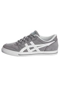 asics aarons