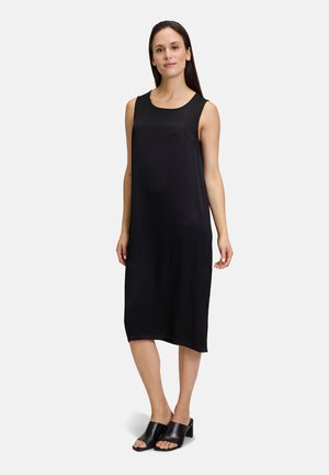 Betty & Co MIT RUNDHALSAUSSCHNITT - Day dress - schwarz