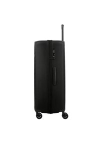 Zwarte harde koffer met een verticale rits, cijferslot, uitschuifbare handgreep en vier wielen voor mobiliteit. Textuurdetail op het oppervlak.