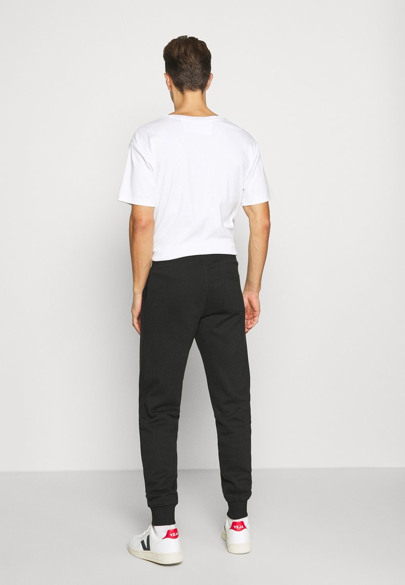 Herren Trainingsanzüge | Pier One Jogginghose black/schwarz - DW32536 Herren Trainingsanzüge | Pier One Jogginghose black/schwarz - DW32536