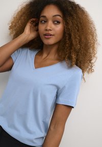 Cream NAIA - Tricou basic - rain washed