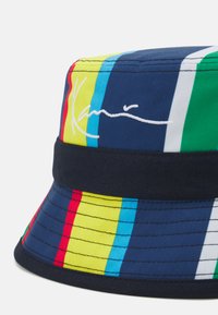 Karl Kani SIGNATURE REVERSIBLE STRIPE BUCKET HAT UNISEX - Hatt - navy