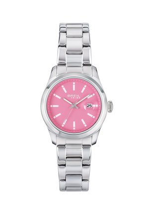 Montre-bracelet en métal argenté avec cadran rose, index blancs, trois aiguilles et un affichage de la date à 3 heures indiquant « 25 ».