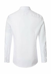 Witte lange mouw shirt met een klassieke kraag, met een gladde textuur, knoopmanchetten en een gebogen zoom. Geen patronen of accenten zichtbaar.