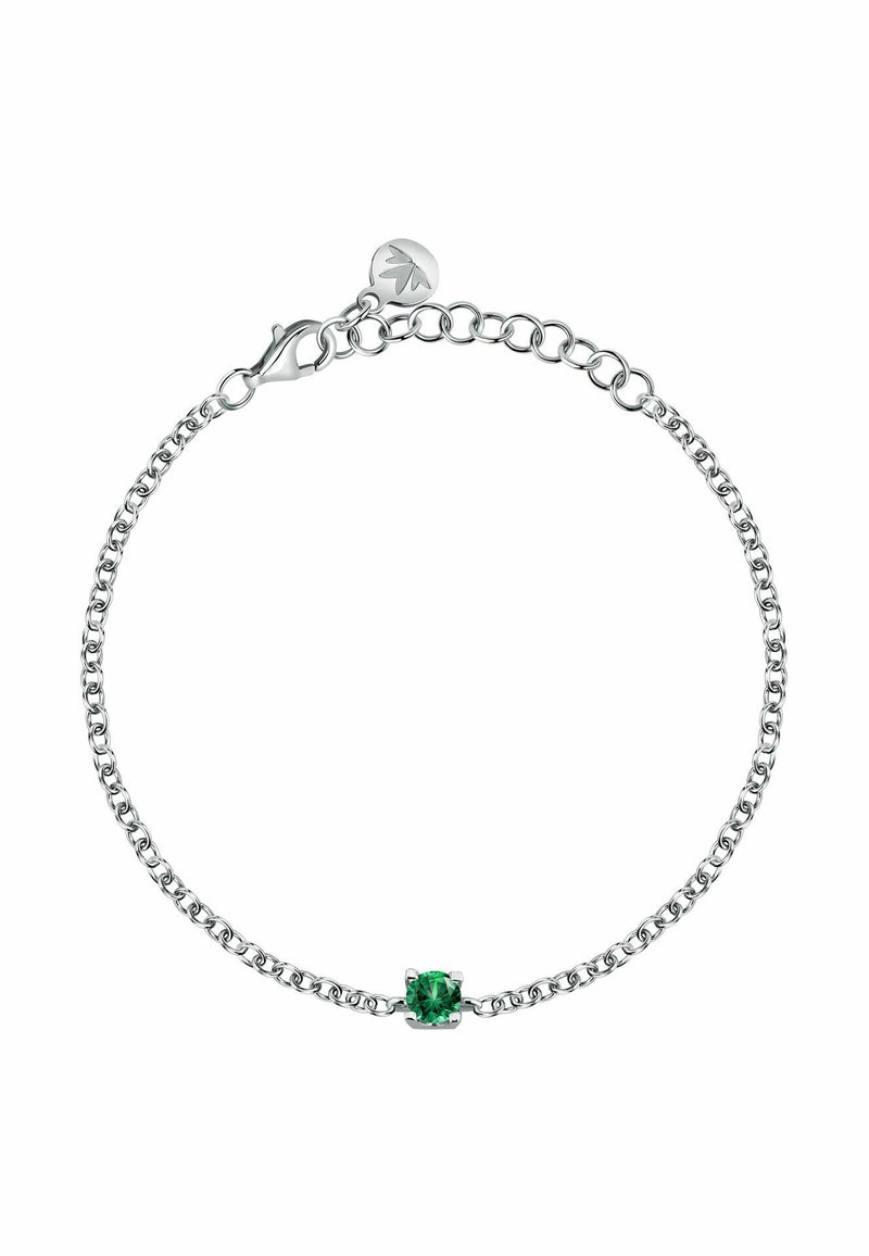 Bracciale in argento con un centro di gemma verde. La catena presenta anelli ovali e un gancio a molla per una chiusura sicura.