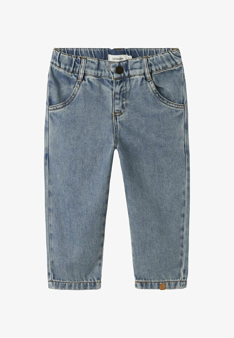 Ljusblå denimjeans med en slät yta, femficksdesign, elastisk midja och sydda avslut. Har en liten märkesetikett.