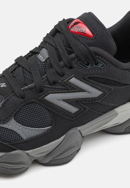 New Balance 9060 para niños (GS) — foto 6