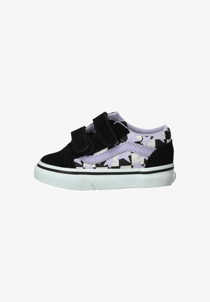 Basket basse noire et violette pour tout-petit avec motif étoilé, deux bandes velcro noires, semelle blanche et bande ondulée violette sur le côté.