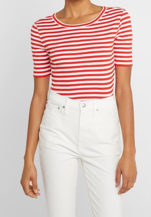 T-shirt print - red
