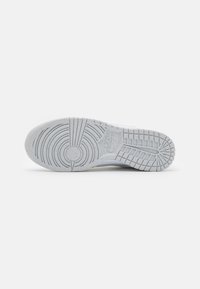 Nike Sportswear DUNK NEXT NATURE - Sapatilhas - white/sail
