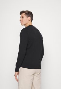 Tommy Hilfiger CREW NECK  - Camisola - black