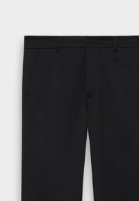 Schwarze Hose mit einer glatten, strukturierten Oberfläche. Verfügt über eine gerade Vorderseite, Seitentaschen und eine taillierte Passform. Keine sichtbaren Logos oder Muster.