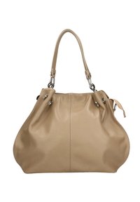 Borsa a mano in pelle beige con design morbido, due manici superiori e dettagli in metallo argentato. Fianchi leggermente arricciati e texture liscia.