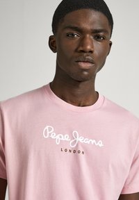 Pepe Jeans EGGO - Mar�škinėliai su spaudiniu - ash rose pink