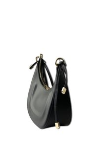 Sac à main en cuir noir avec une forme arrondie, accents en métal doré, et deux compartiments zippés sur le dessus. Texture lisse avec un minimalisme dans les détails.