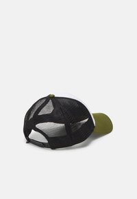The North Face MUDDER TRUCKER UNISEX - Cap - forest olive-tnf white-tnf black