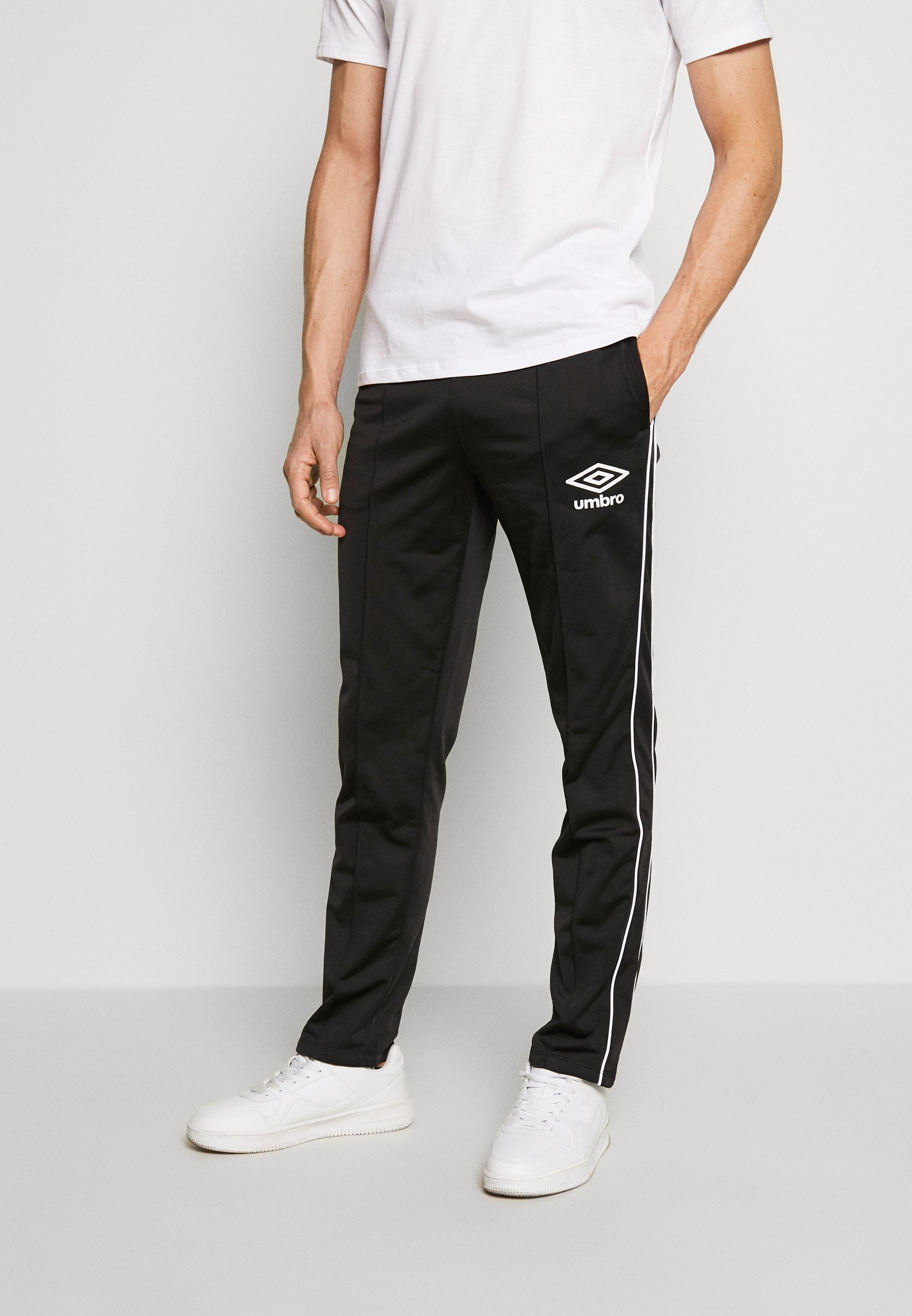 Umbro DIAMOND TRACK PANT Joggebukse blackbrilliant Umbro DIAMOND TRACK PANT Joggebukse blackbrilliant