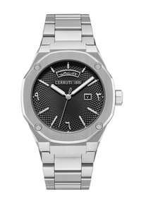 Reloj Cerruti 1881 con pulsera de acero inoxidable, caja octagonal, esfera negra texturizada, marcadores de hora plateados y una ventana de fecha.