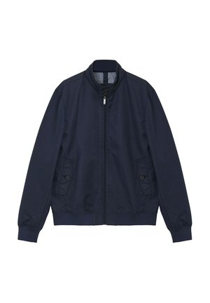 Giacca bomber navy con colletto alto, zip frontale e due tasche laterali. Presenta polsini a coste e una fodera interna a righe.