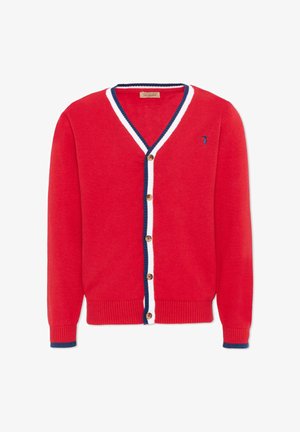 Cardigan rouge boutonné avec des bordures bleu marine et blanches sur le col, la ligne de boutons et les poignets, avec un petit logo brodé bleu marine sur la poitrine.