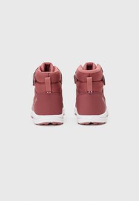 Viking KNAPPER REFLEX  - Kõrge servaga tossud - dark pink