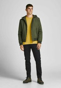 Jack & Jones JJE TEE  O-NECK  - Basic T-shirt - dried tobacco