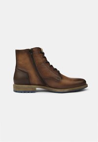 Botas de tobillo de cuero marrón con cremallera lateral, que cuentan con un panel texturizado, puntera redonda y suela resistente con acentos azules.